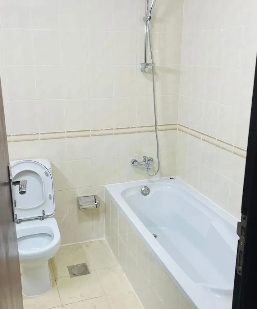 Homestay Master Room With Attach Bathroom Near Mall Of The Emirates Dubai